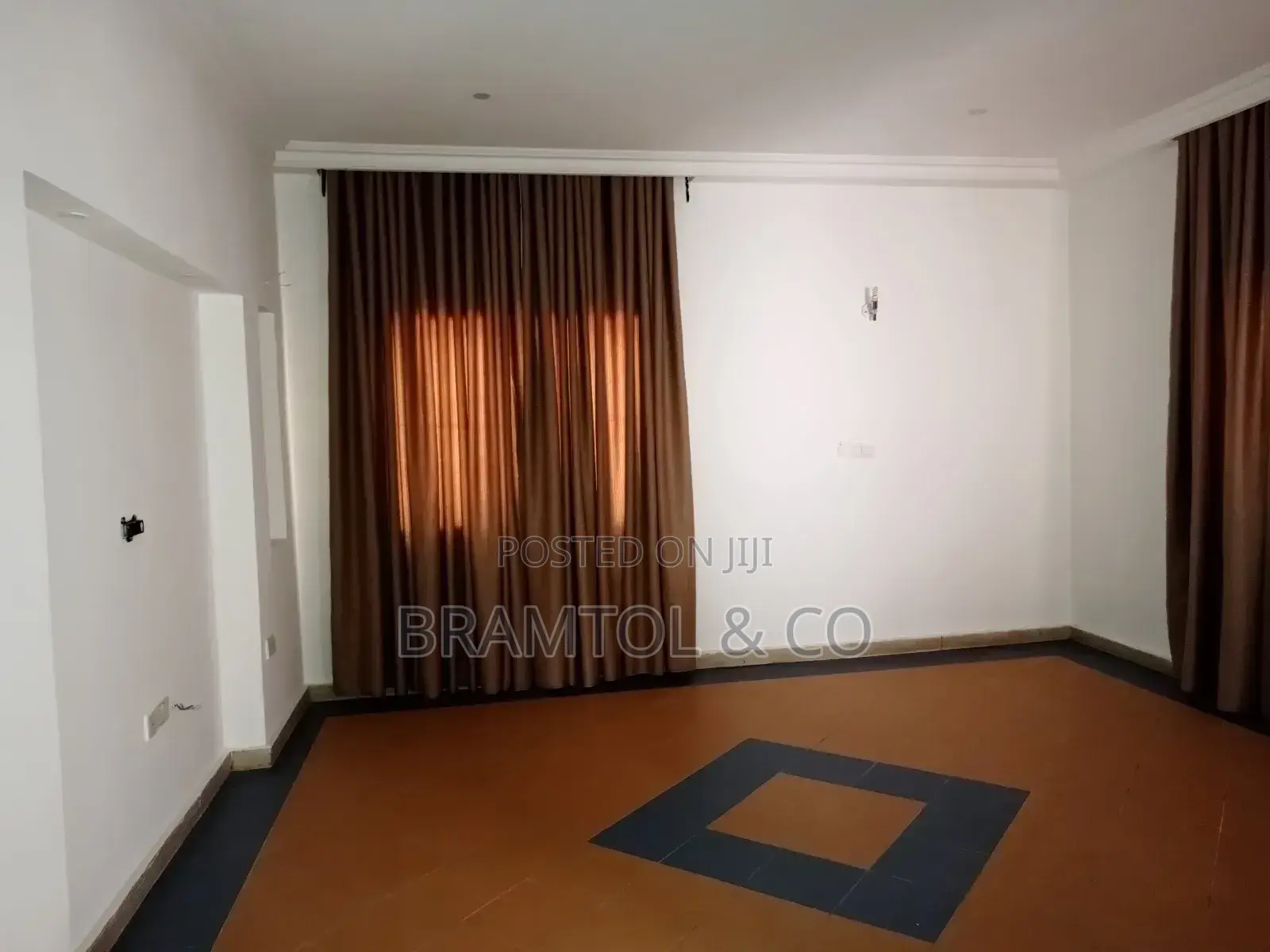 4bdrm Townhouse / Terrace in Maitama for rent