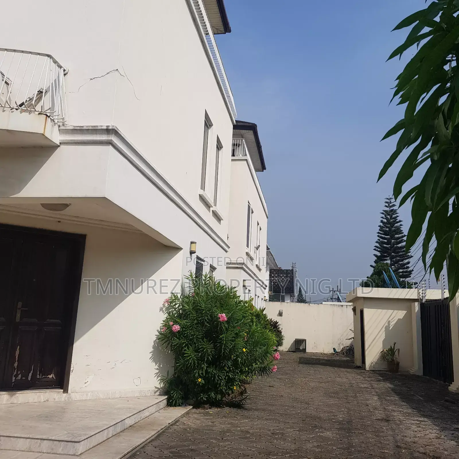 20bdrm Duplex in Fola Osinbo, Lekki Phase 1 for rent