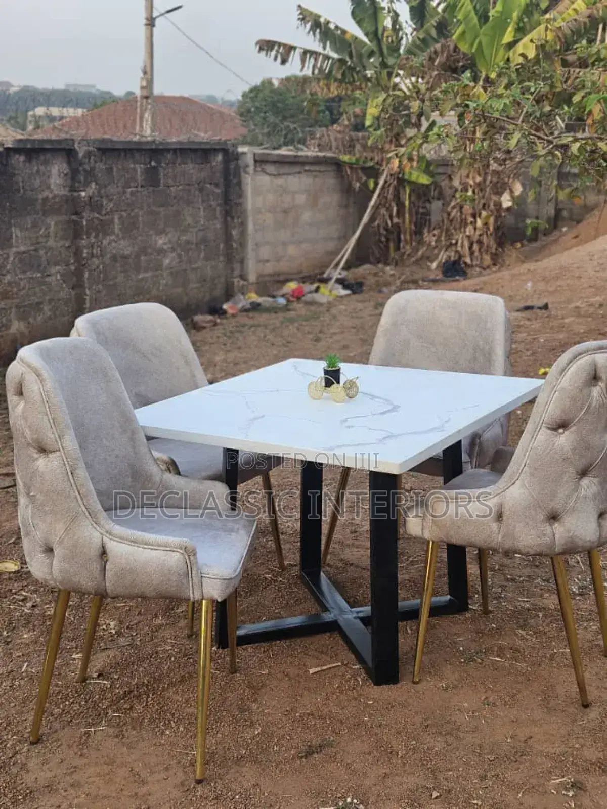 4 Sitter Dinning Set With Marble Top