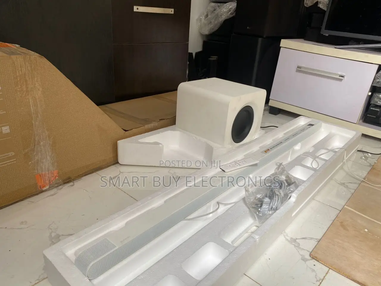 New Open Box Samsung S800B Sleek Sound Bar With Alexi