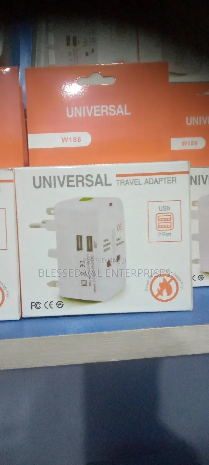 Universal Travel Adaptor With 2 USB