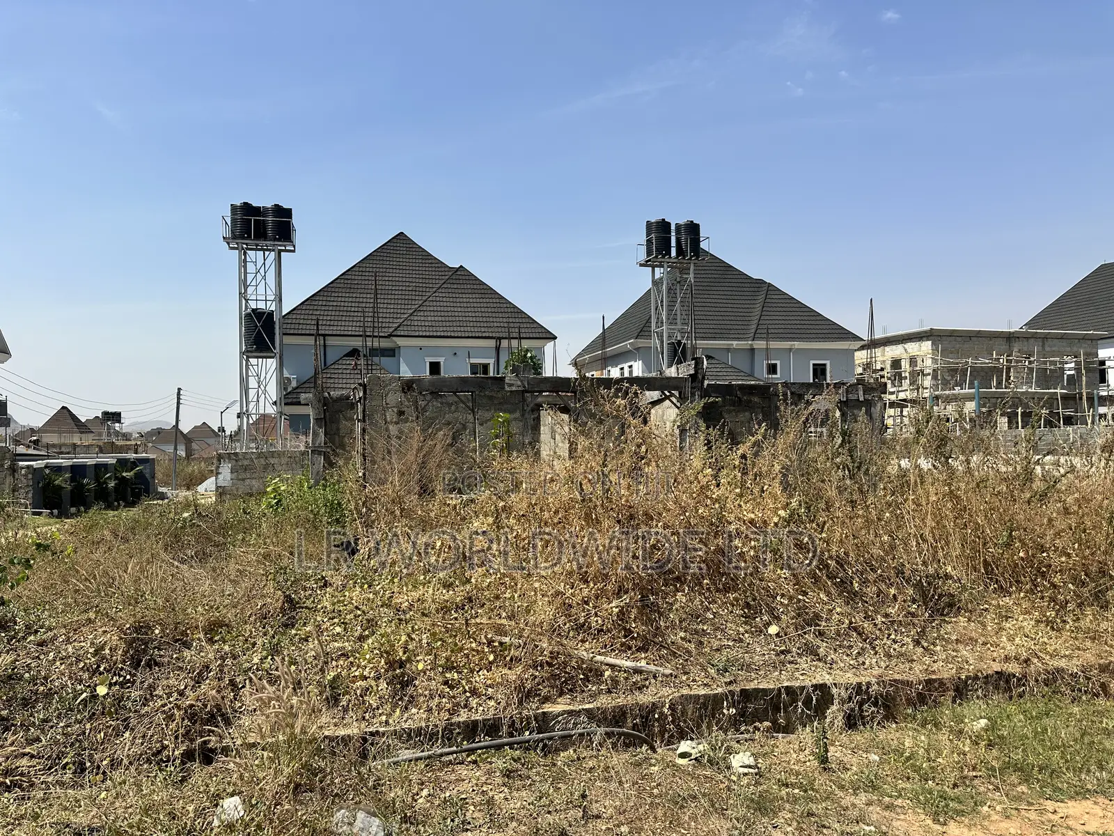 5bdrm Duplex in Lugbe District for sale