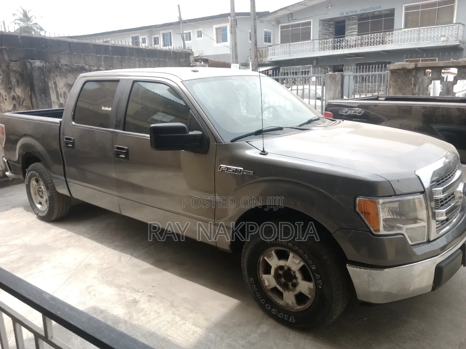 Ford F-150 XL 2013 Gold