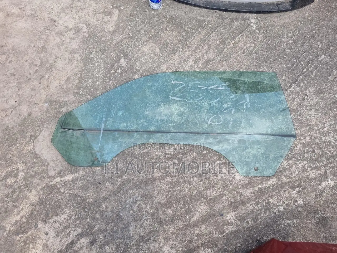 Door Glass for Dodge Challenger 2019 Models