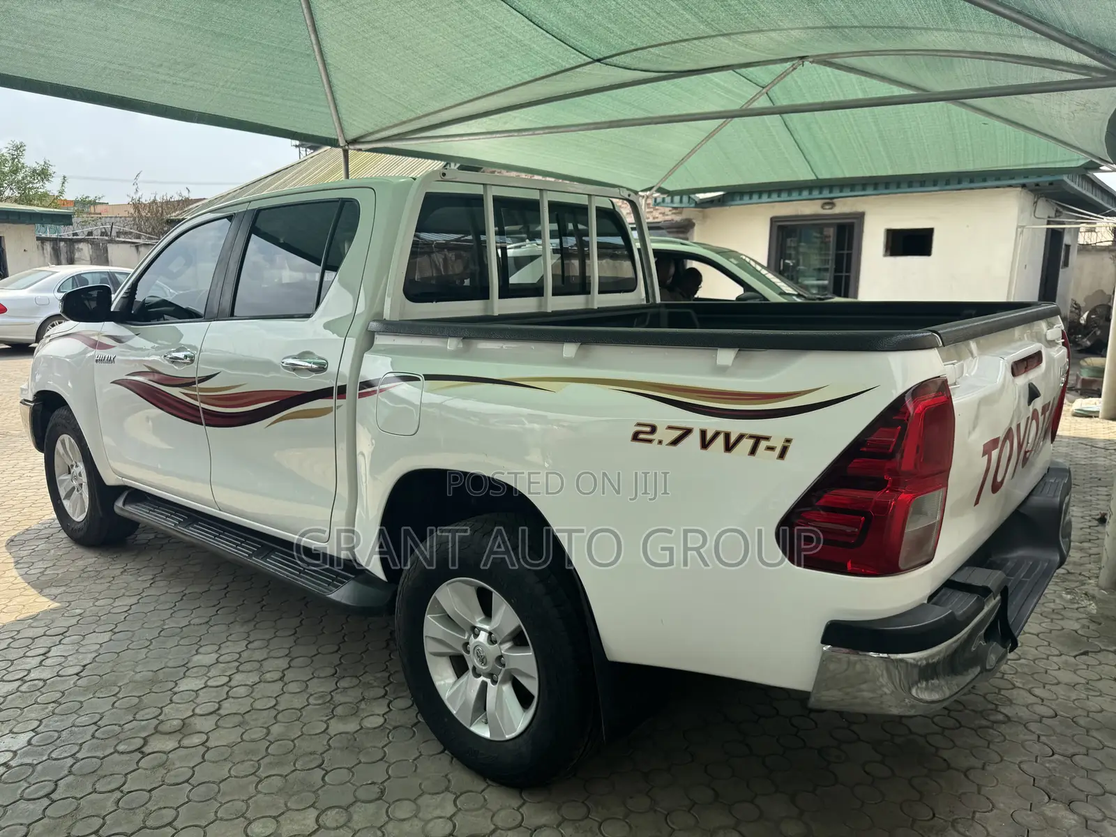 Toyota Hilux 2020 White