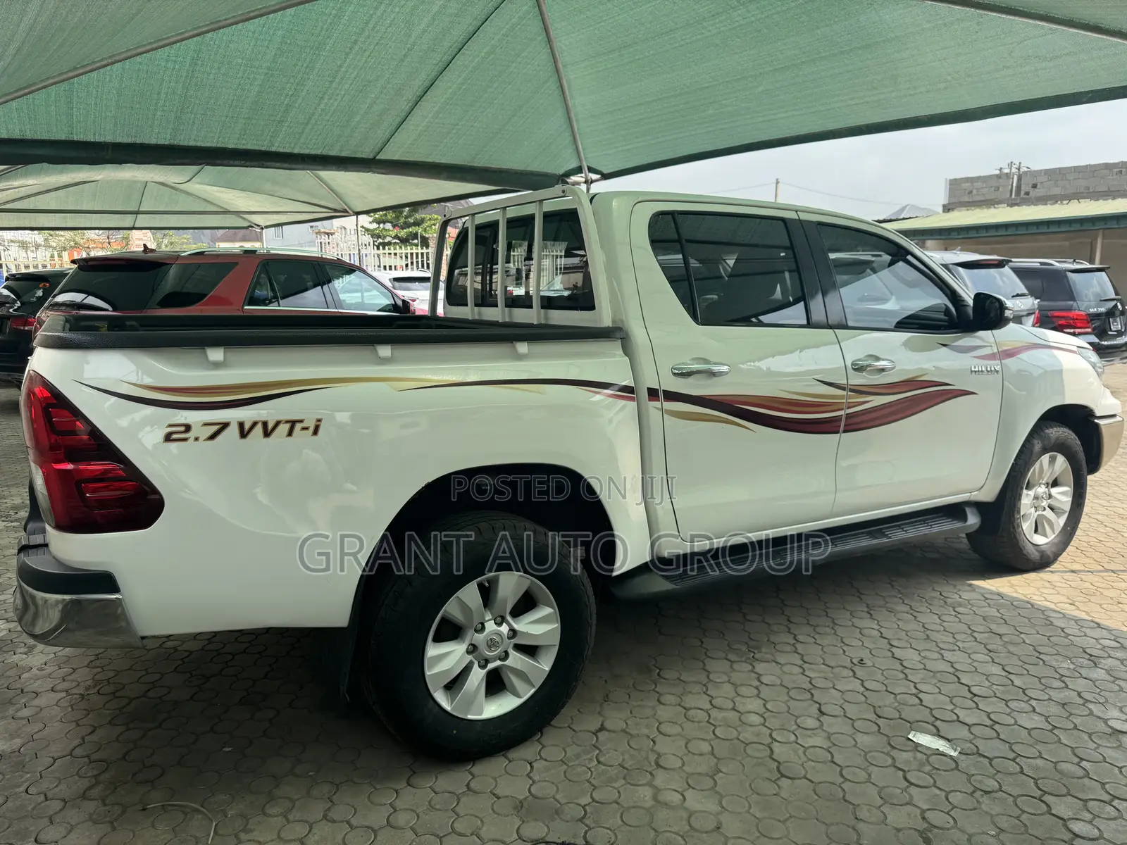 Toyota Hilux 2020 White