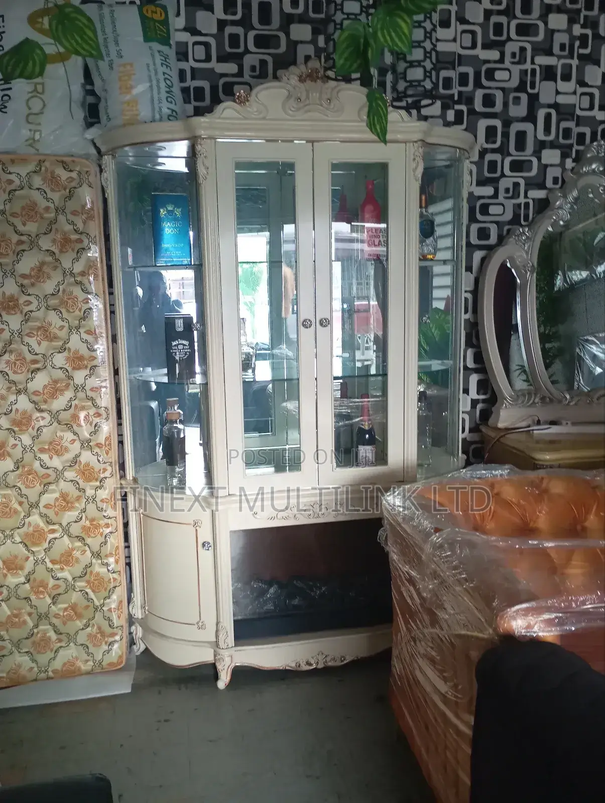 Bar Stand Royal