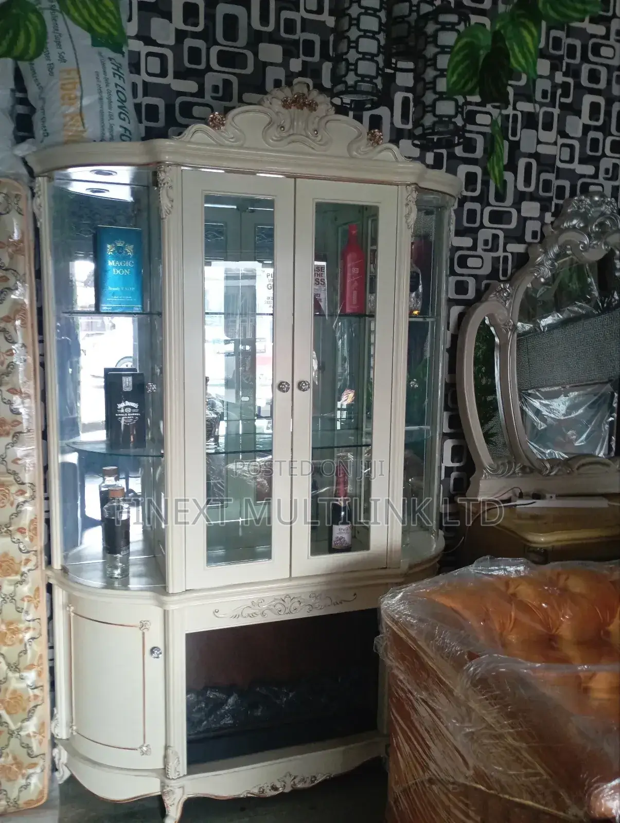 Bar Stand Royal