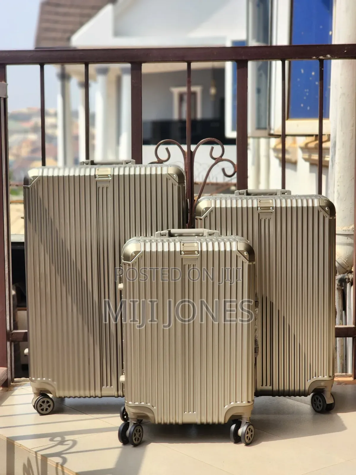 Luxury Luggage Set in Colours