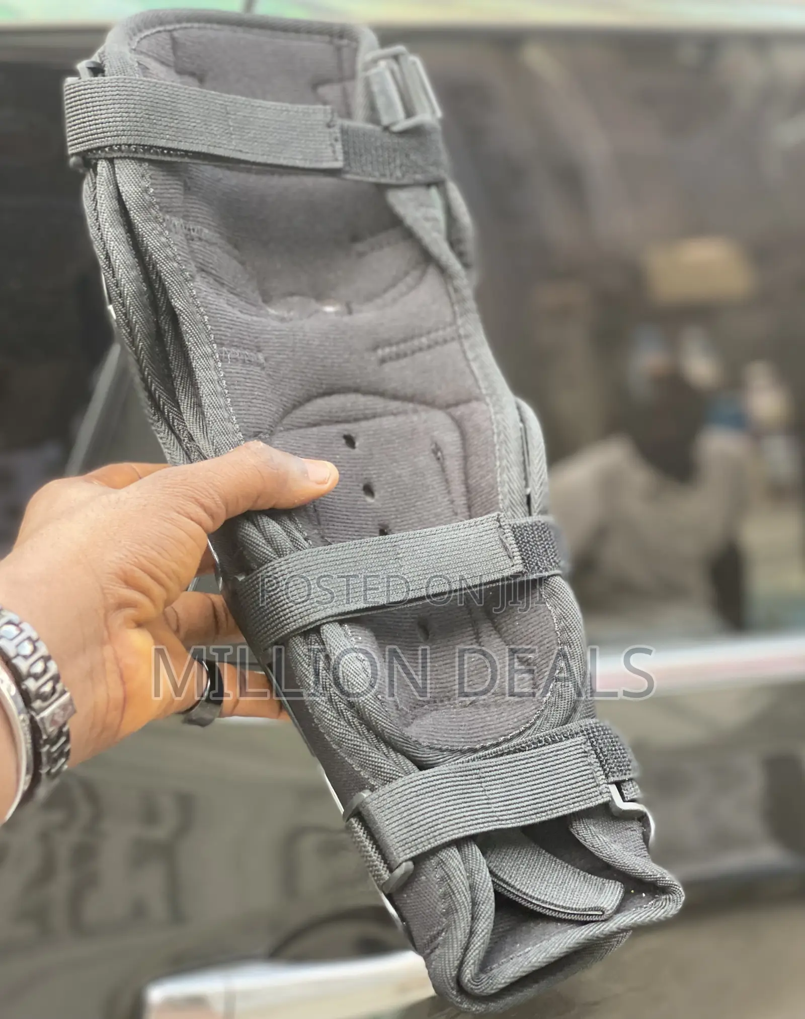 Stylish Luxe Motorcycle Full Protective Knee Guards