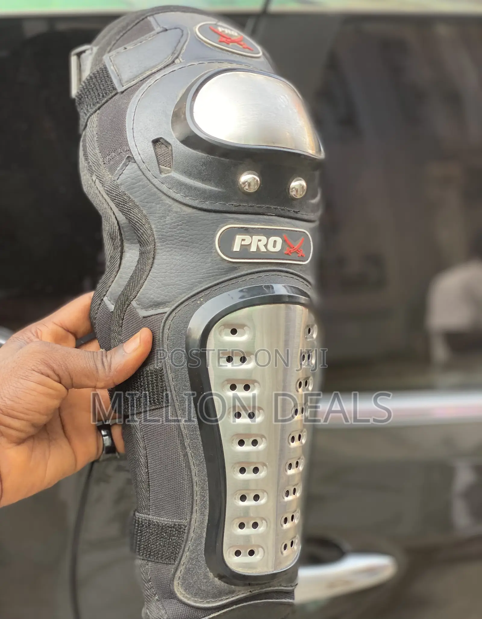 Stylish Luxe Motorcycle Full Protective Knee Guards