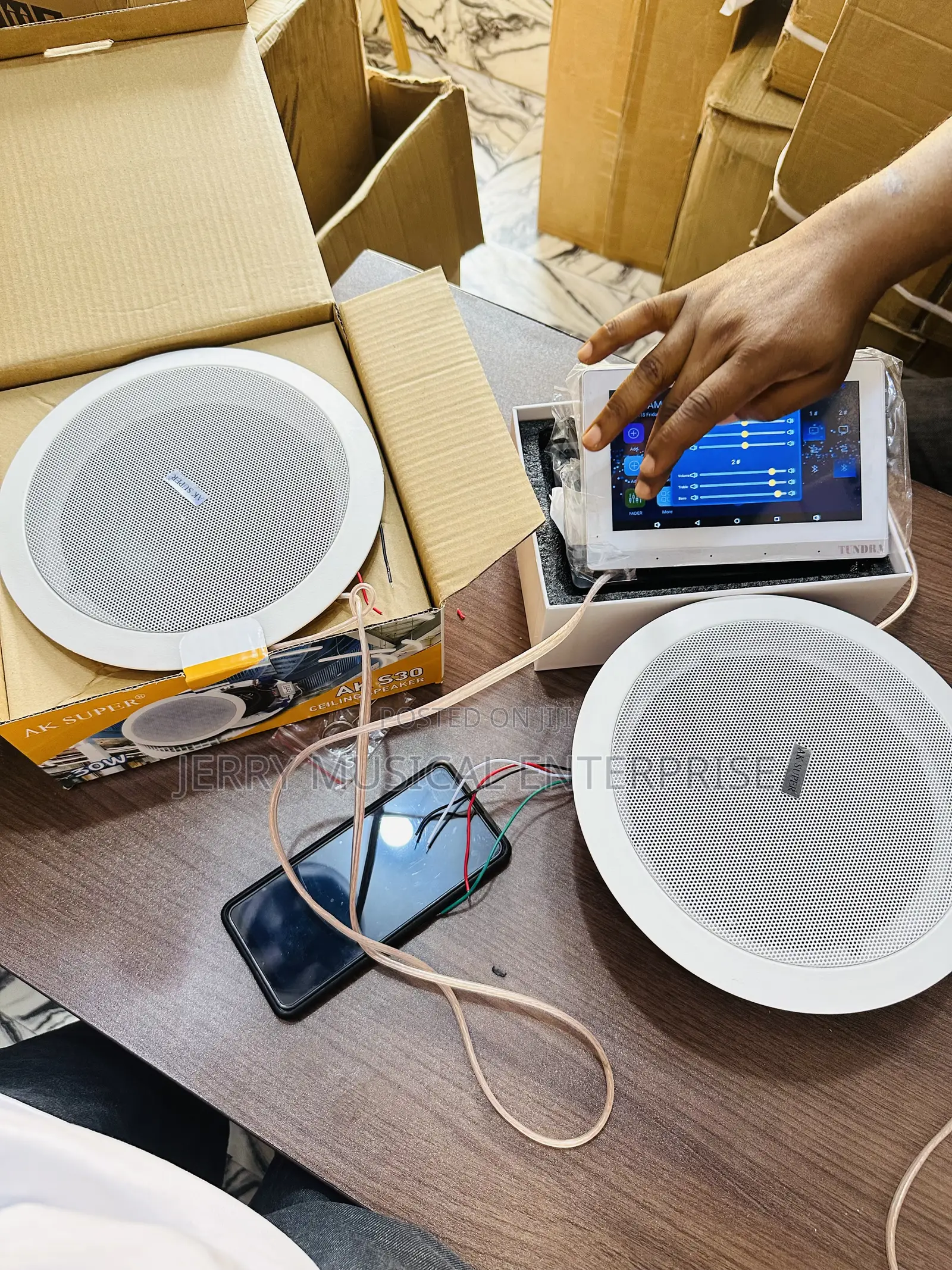 Smart in Wall Amplifier With 30watts Ceiling Speakers