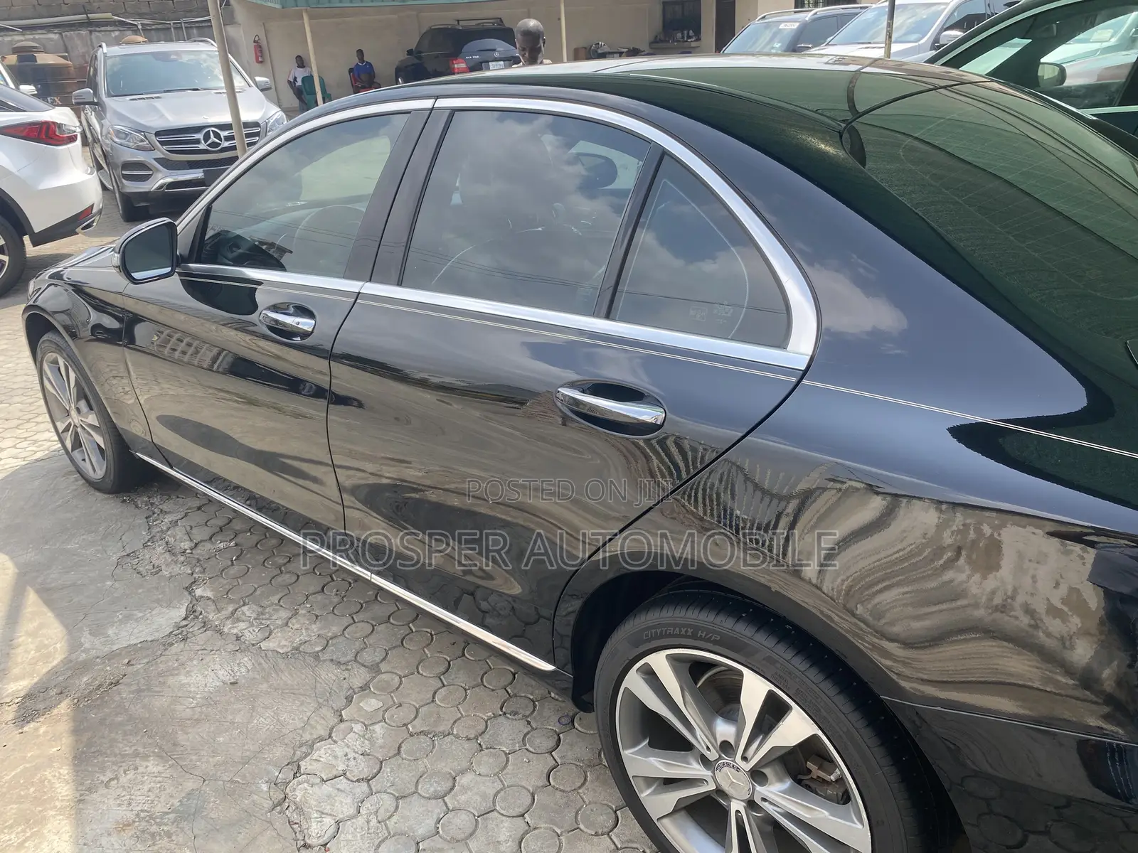 Mercedes-Benz C300 Base AWD 4Matic Sedan (2.0L 4cyl 7A) 2015 Black