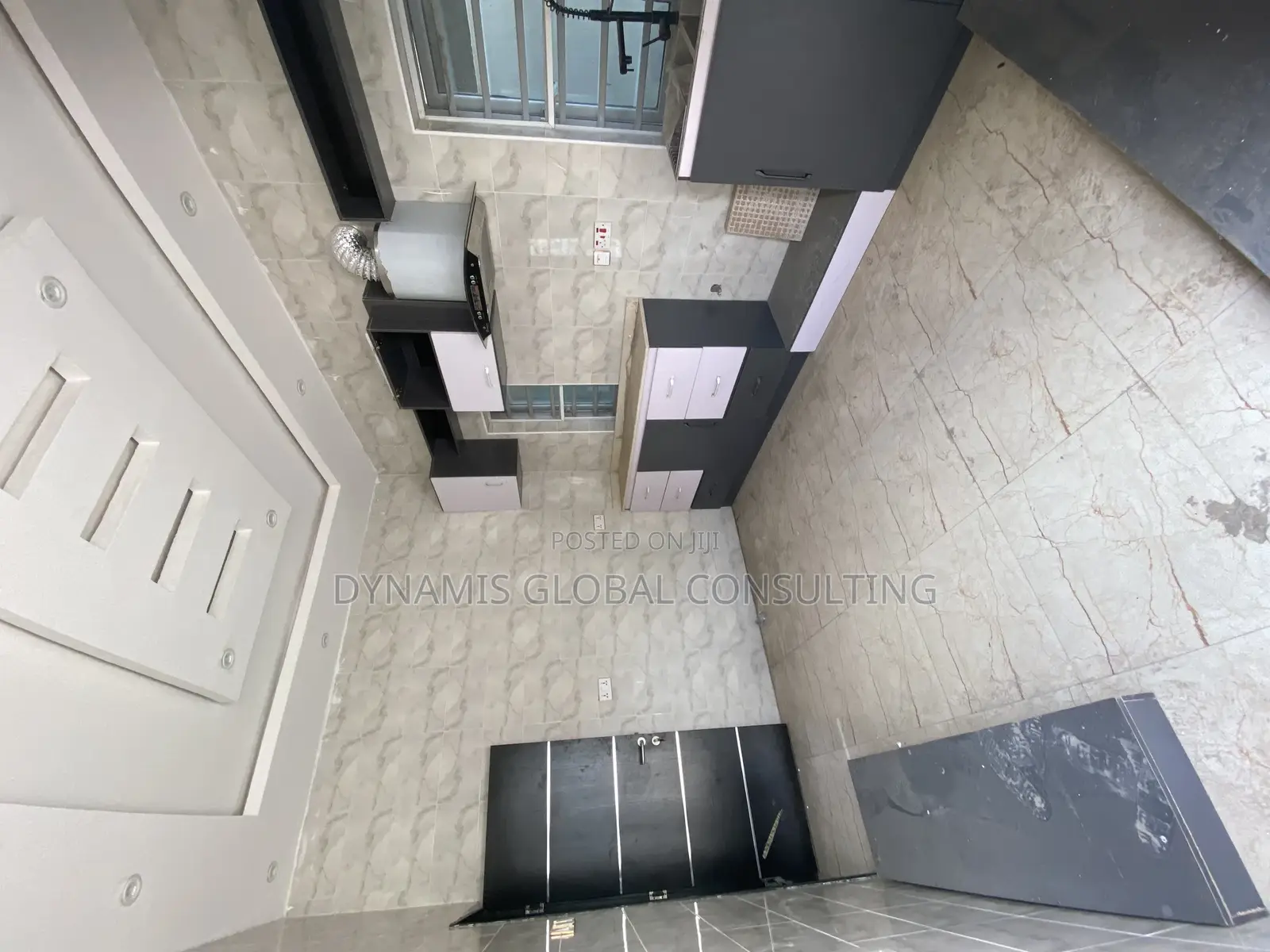 Furnished 4bdrm Duplex in Waterfront Estate for sale