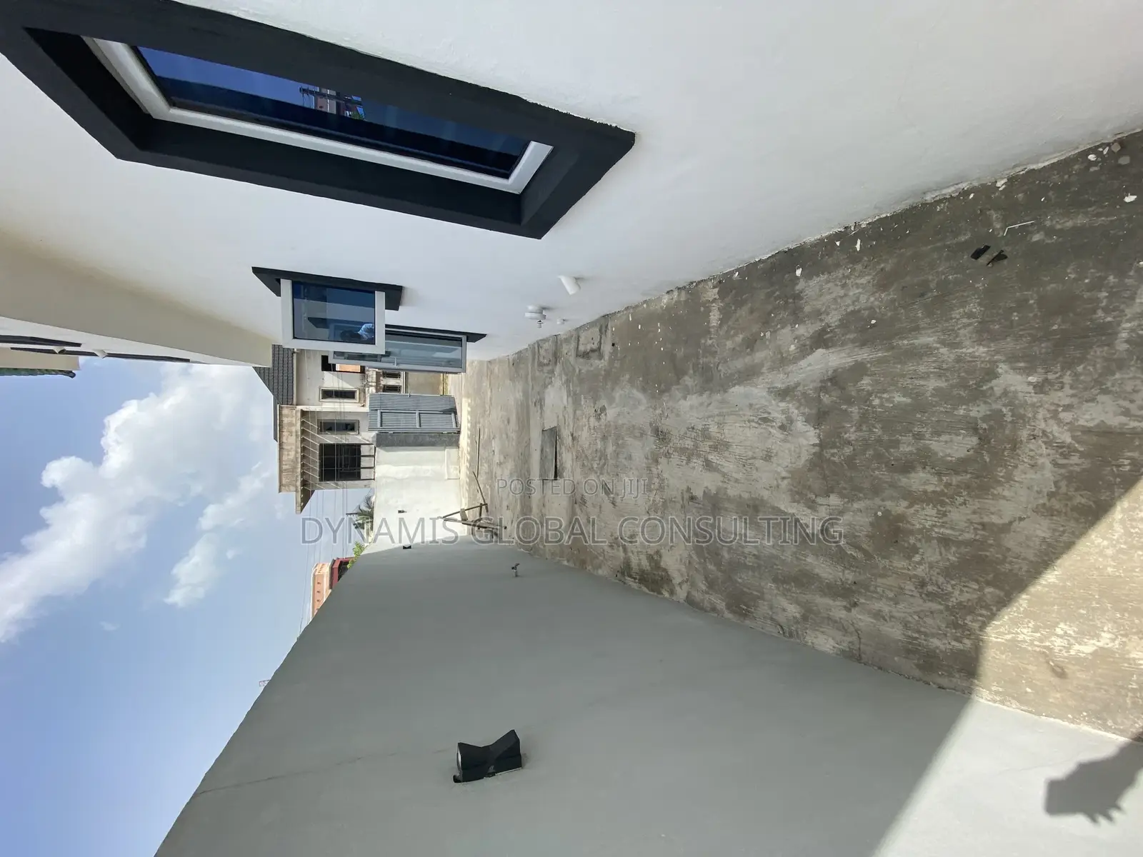 Furnished 4bdrm Duplex in Waterfront Estate for sale