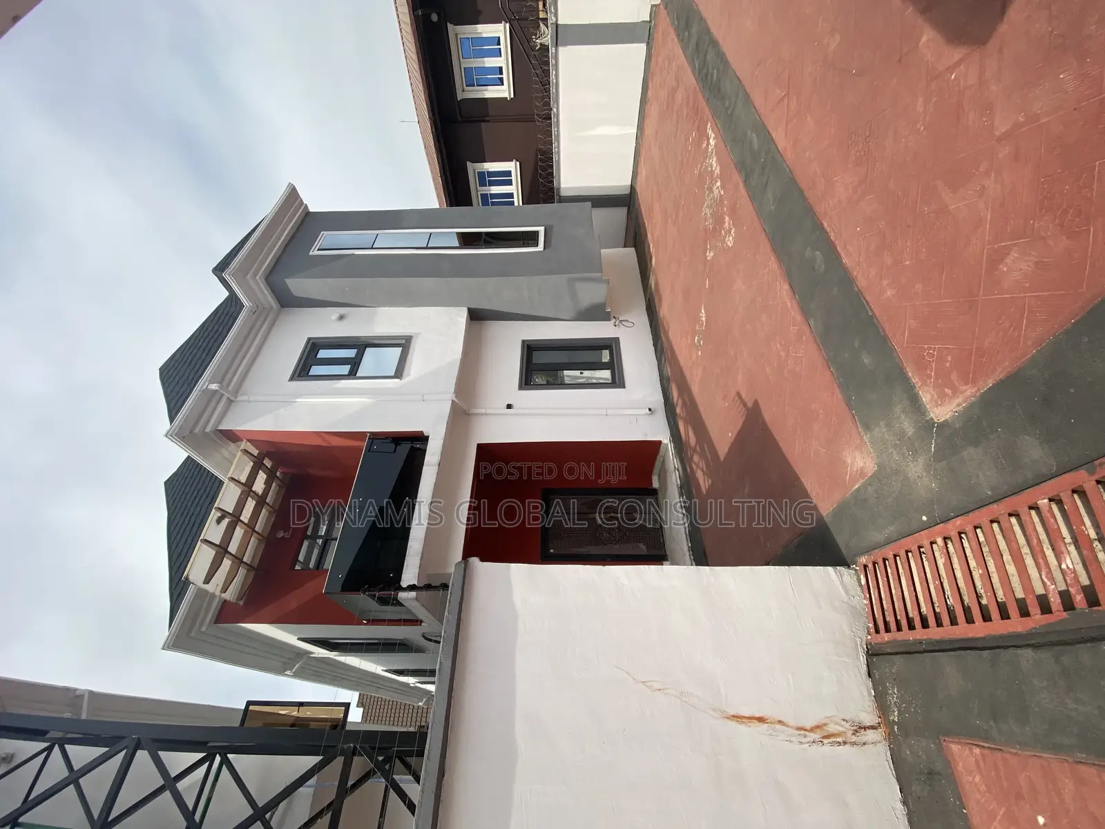 Furnished 5bdrm Duplex in Waterfront Estate for sale