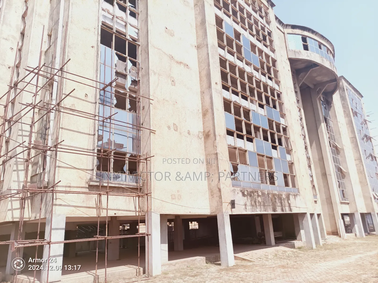 Commercial Office Complex for Lease
