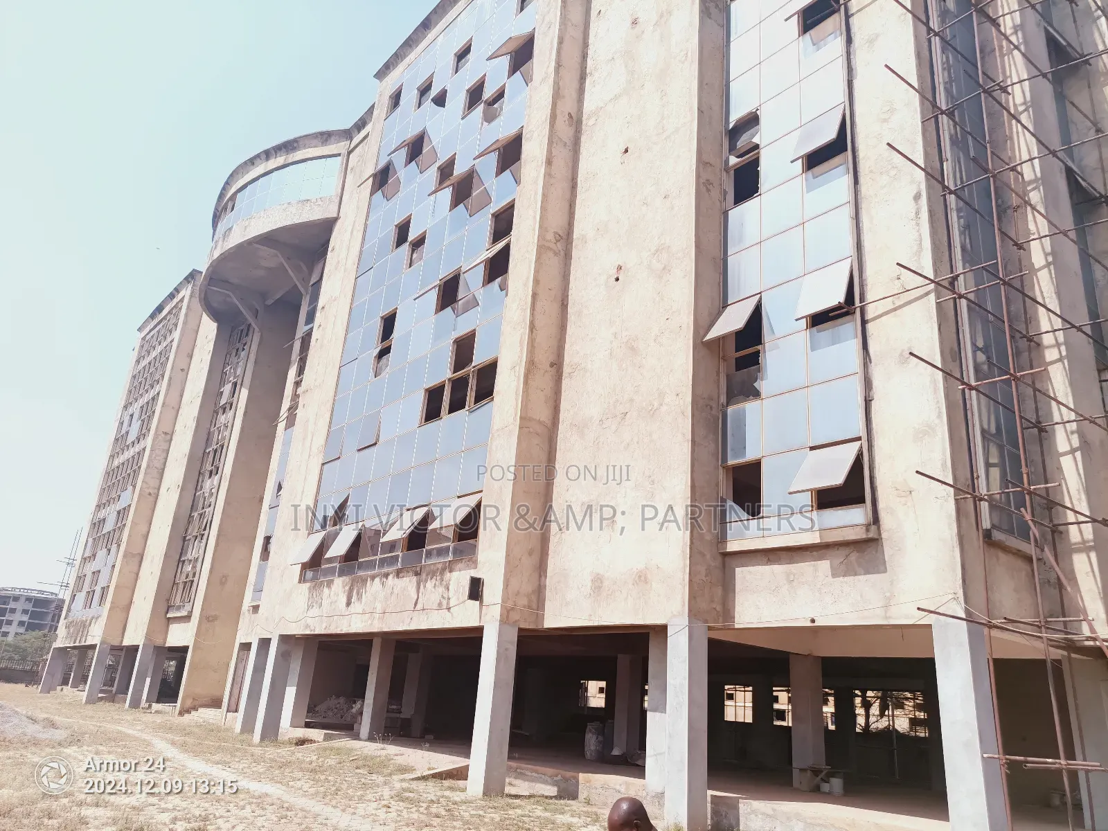 Commercial Office Complex for Lease