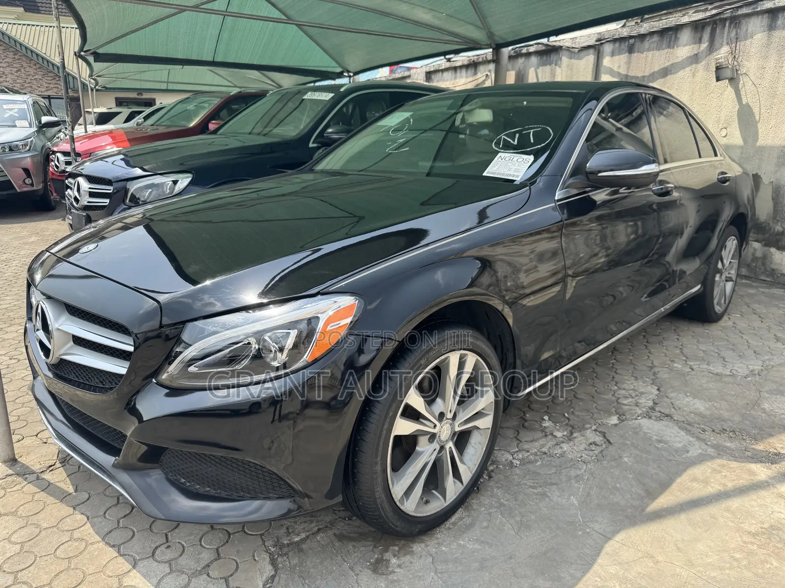 Mercedes-Benz C300 Luxury 4dr AWD 4Matic Sedan (2.0L 4cyl 7A) 2015