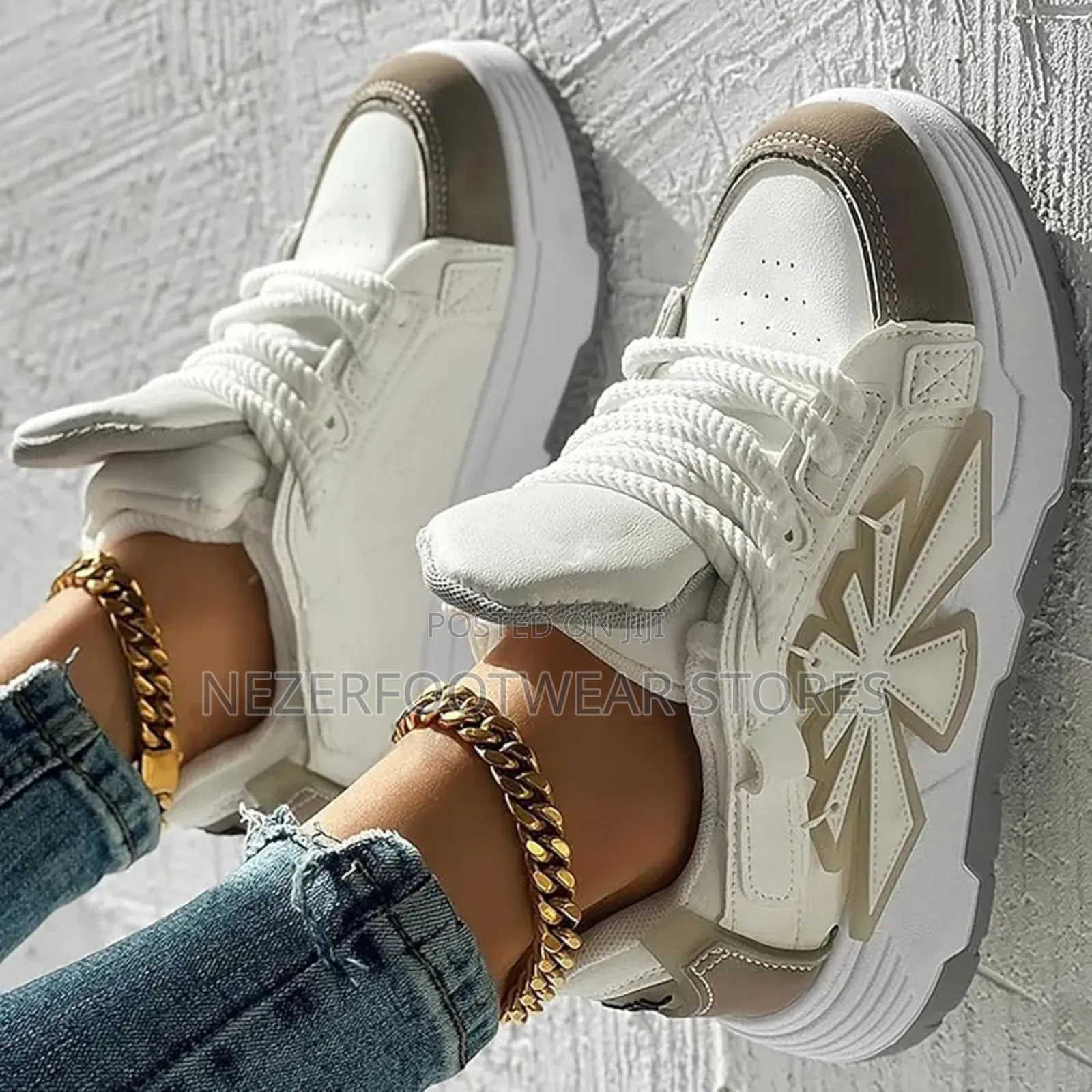 Original Pacogil Sneakers.