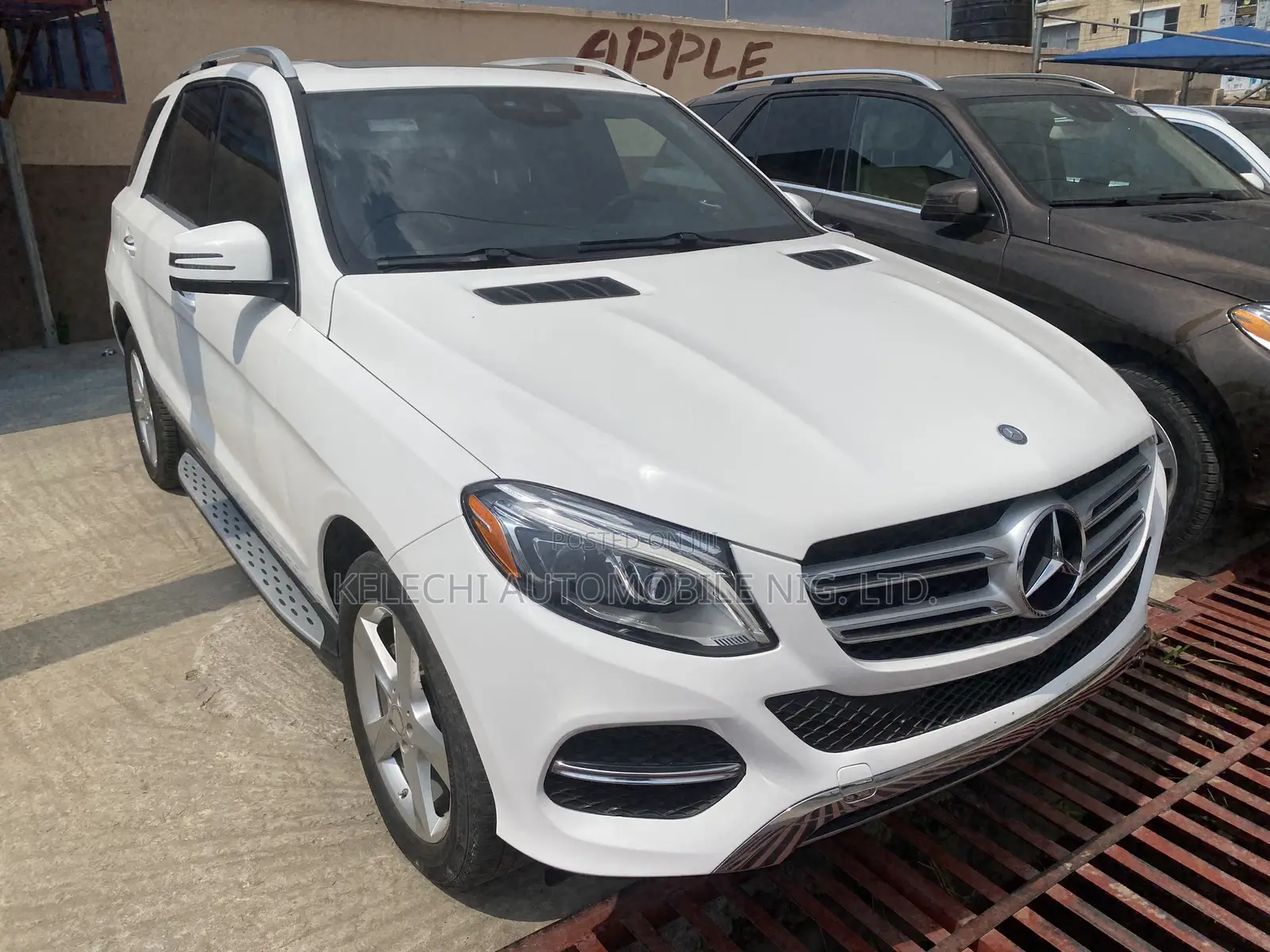 Mercedes-Benz GLE-Class GLE 350d 4MATIC 2017 White