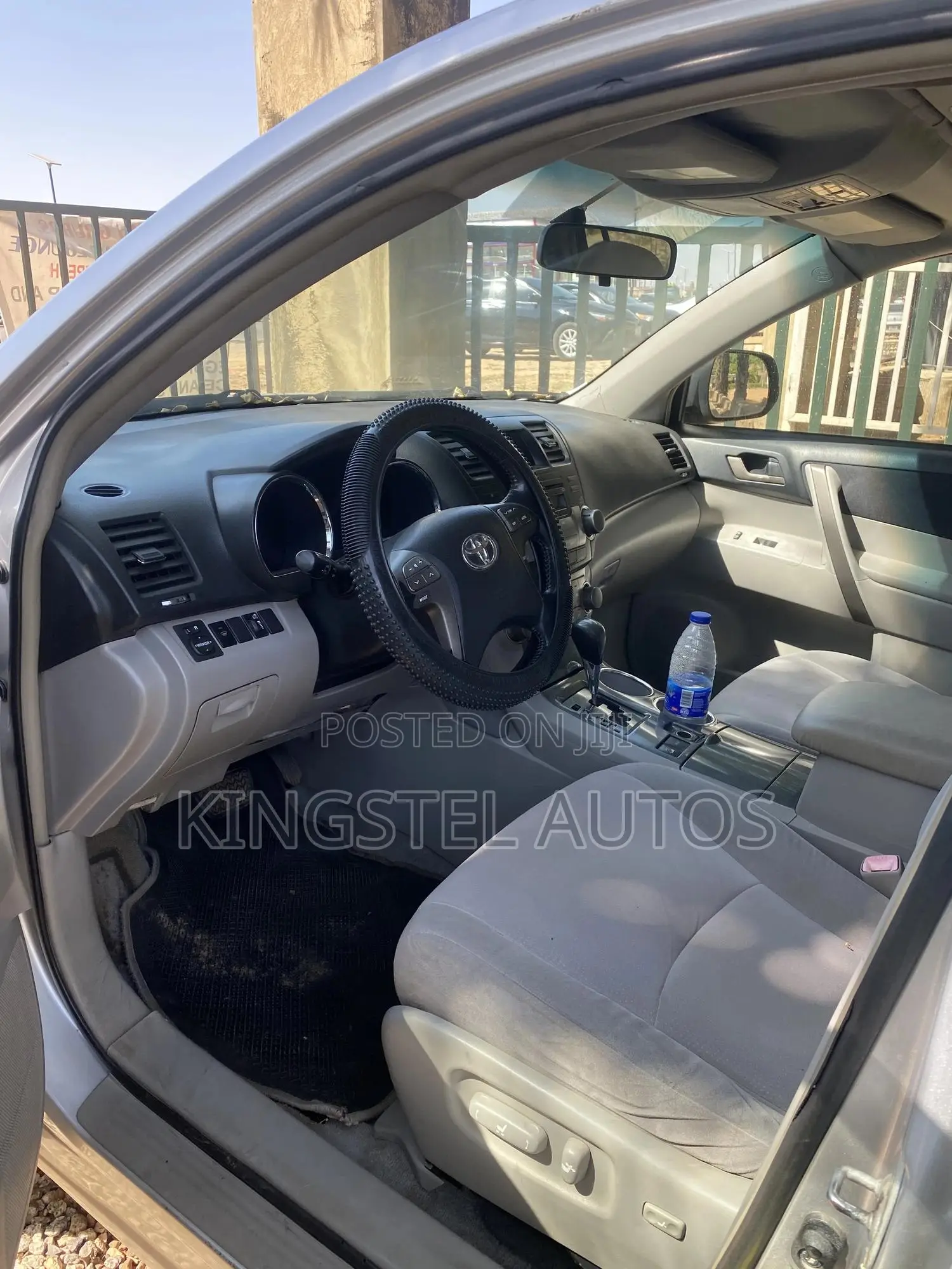 Toyota Highlander SE 2010 Silver