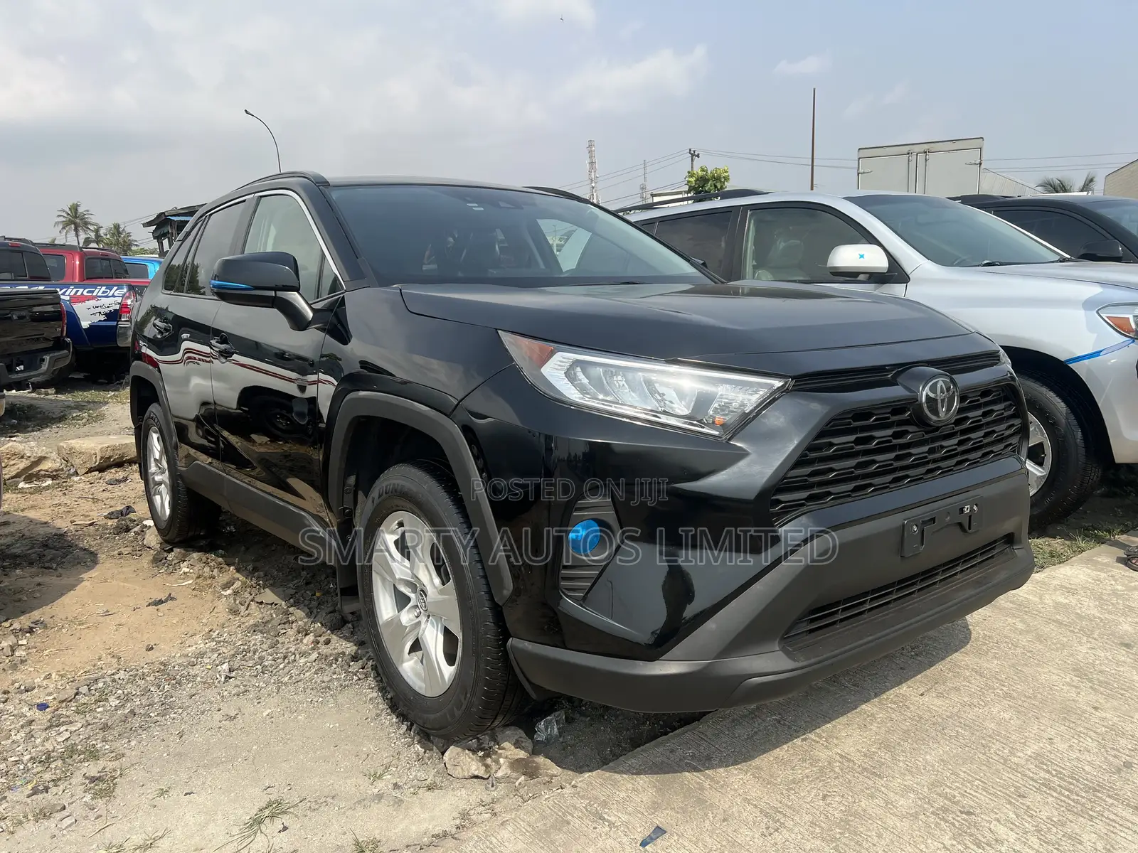 Toyota RAV4 XLE Premium 2022 Black