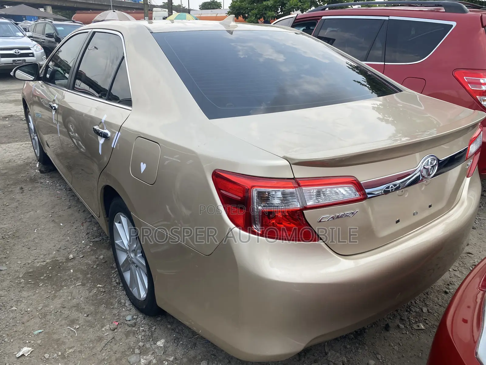 Toyota Camry 2012 Gold