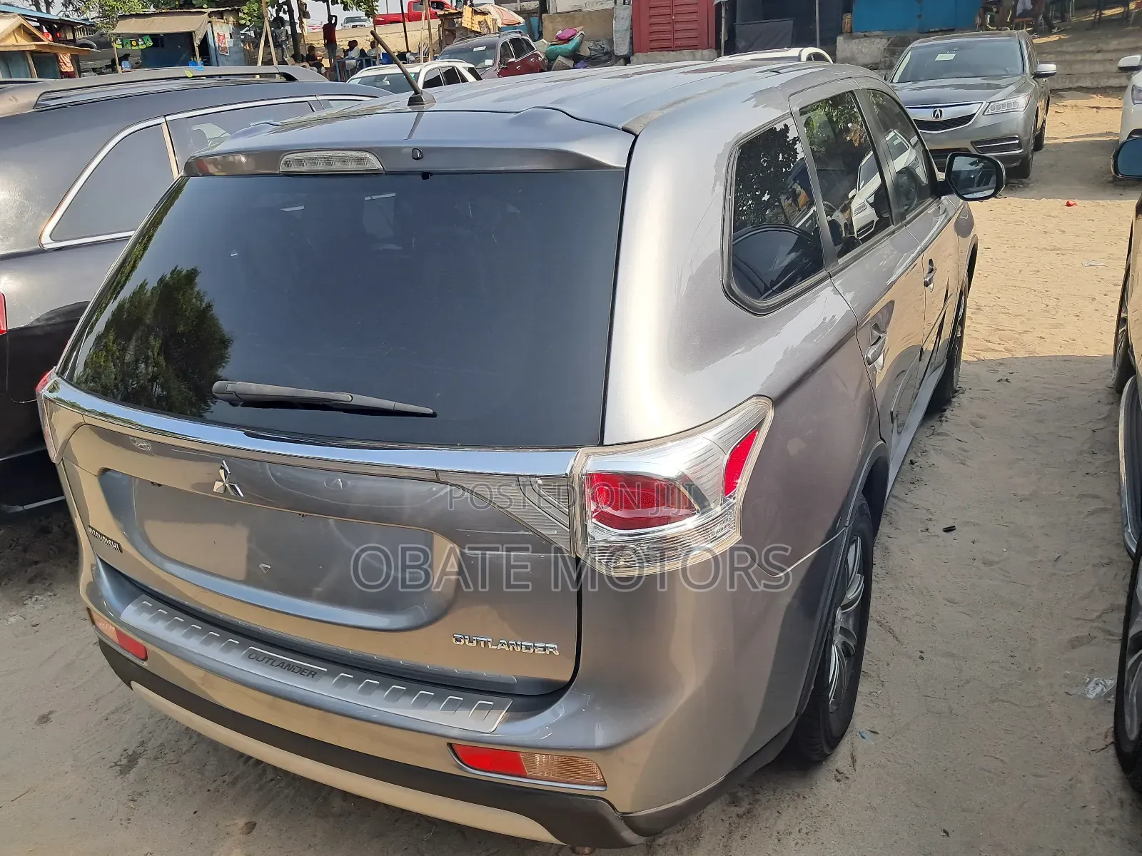 Mitsubishi Outlander 2015 Gray