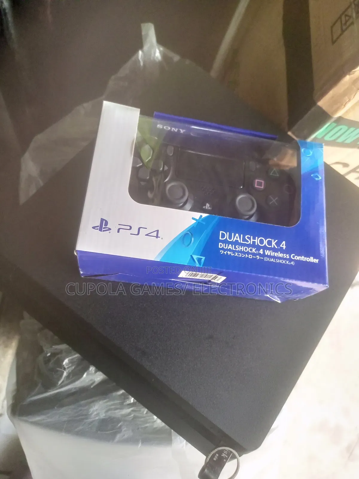 Ps,4 Slim Low Version , 8 Games Installed