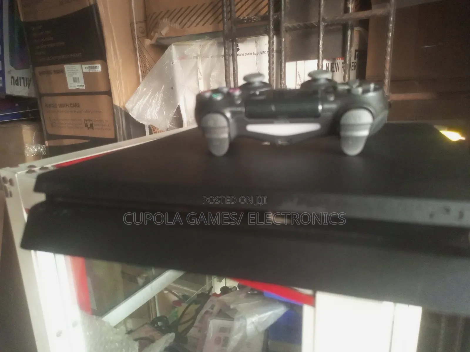 Ps,4 Slim Low Version , 8 Games Installed