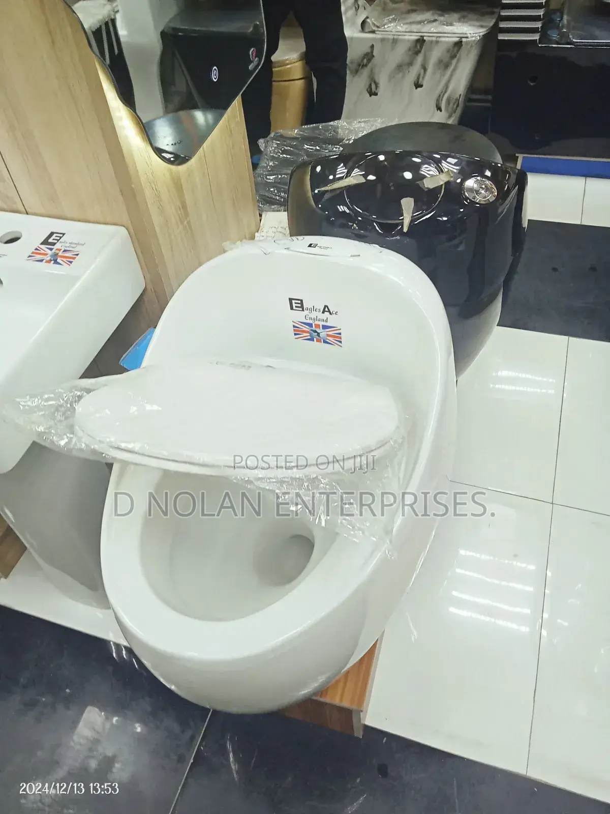 Quality White Master Water Closet