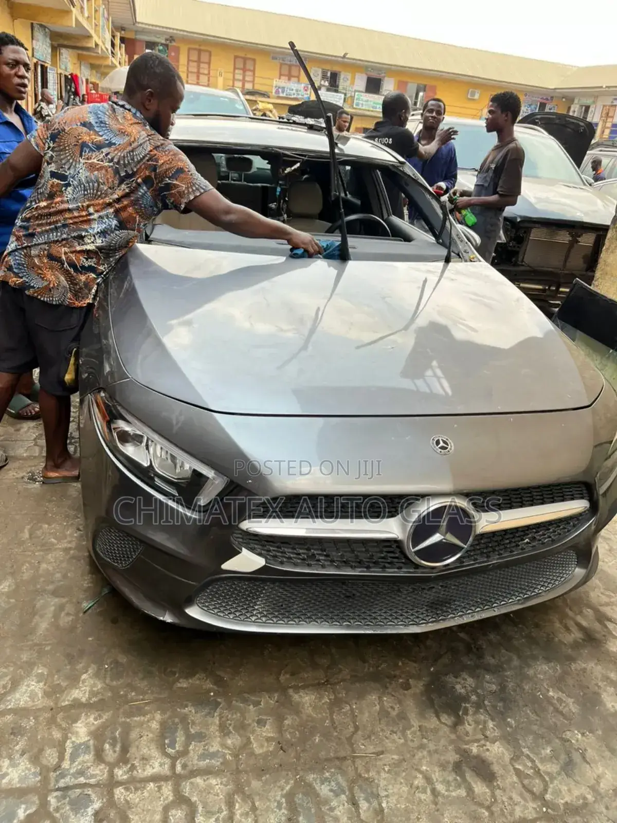We Deliver and Install All Models of Mercedes Windscreen