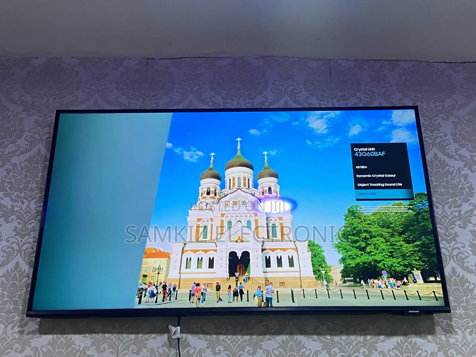 Samsung 43-Inch Qled HDR Smart Tv With Alexa Built-In