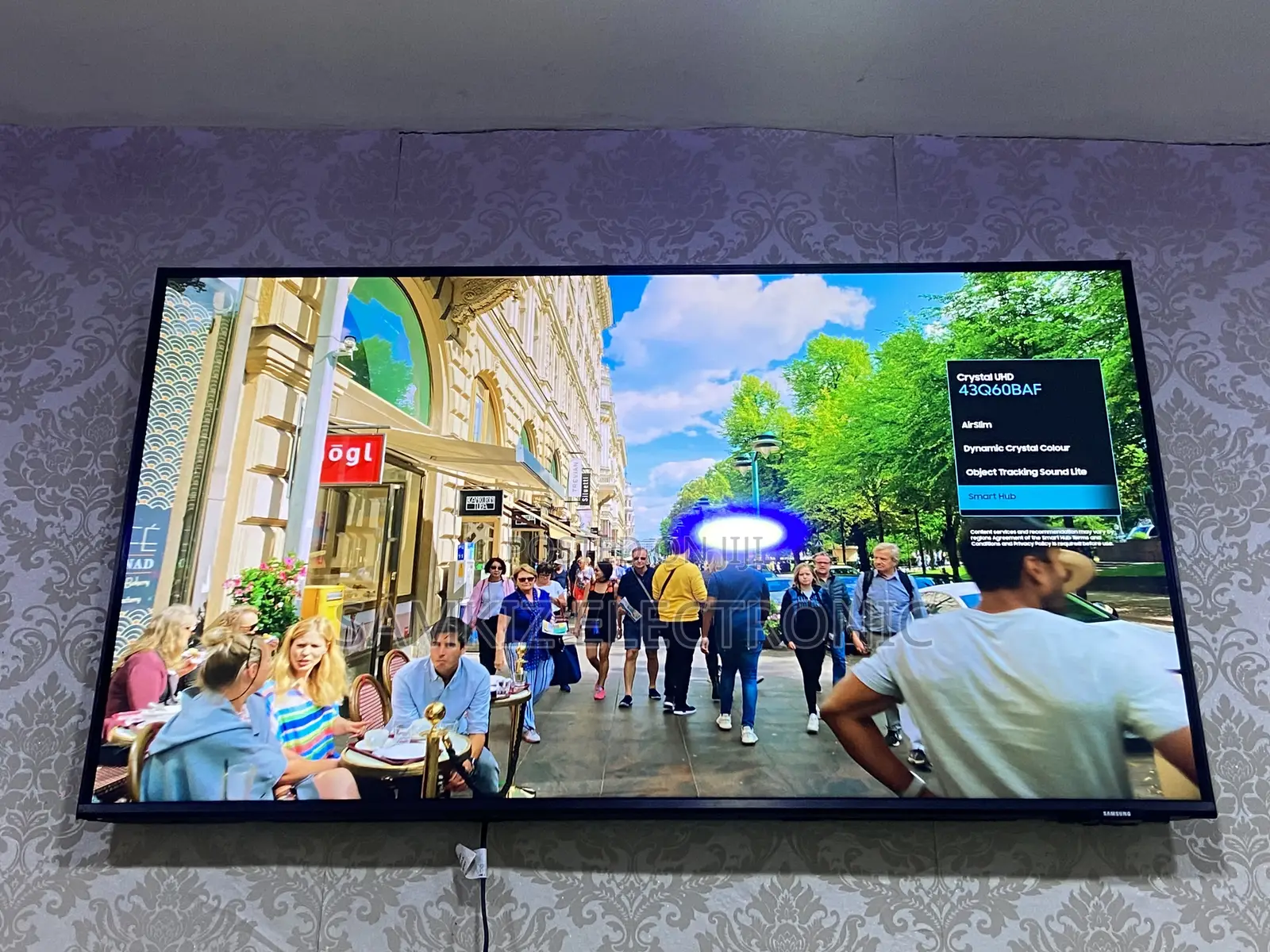 Samsung 43-Inch Qled HDR Smart Tv With Alexa Built-In