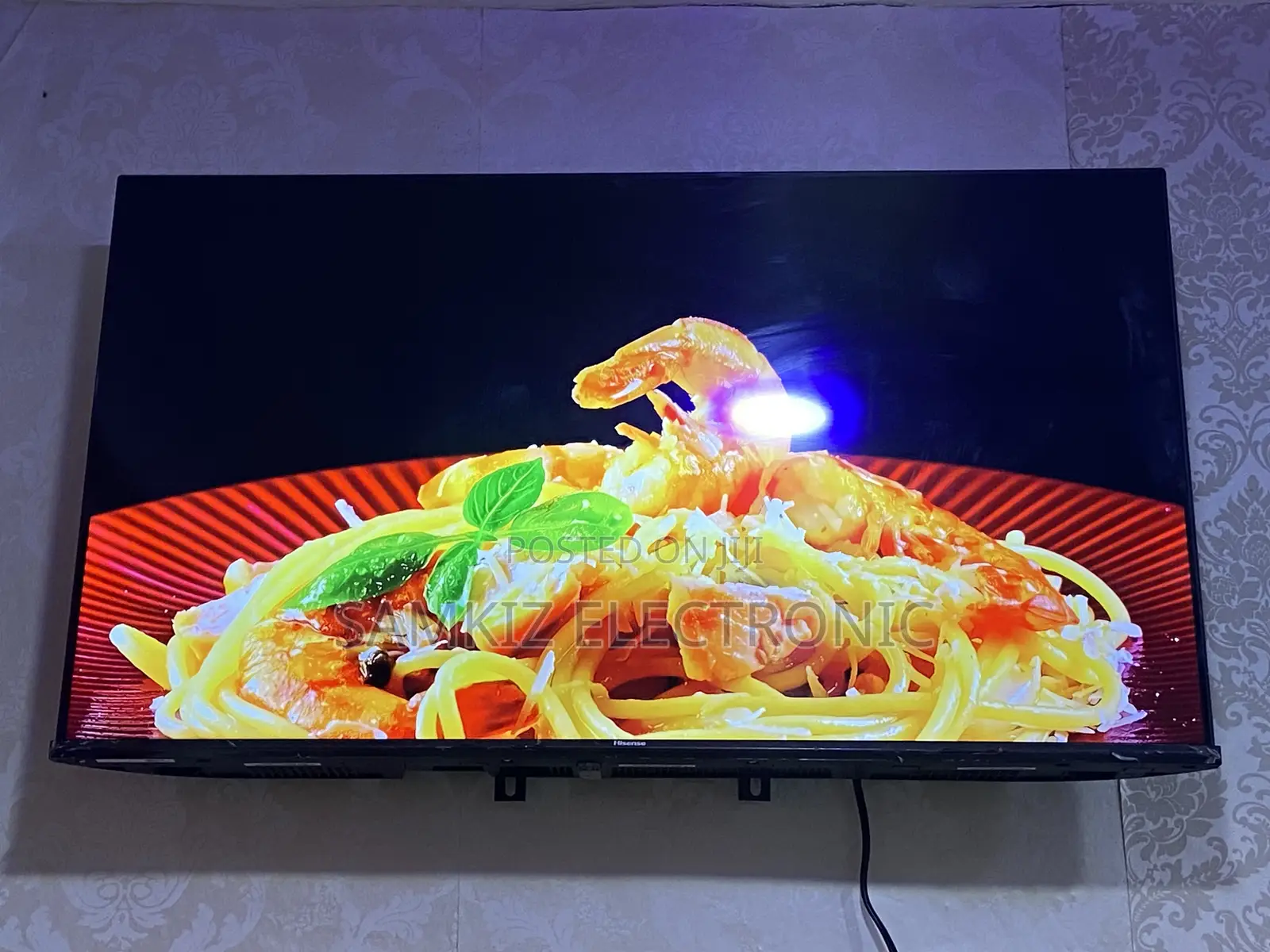 (2024) Hisense 40 Inch Class A4 Series LED UHD Smart TV