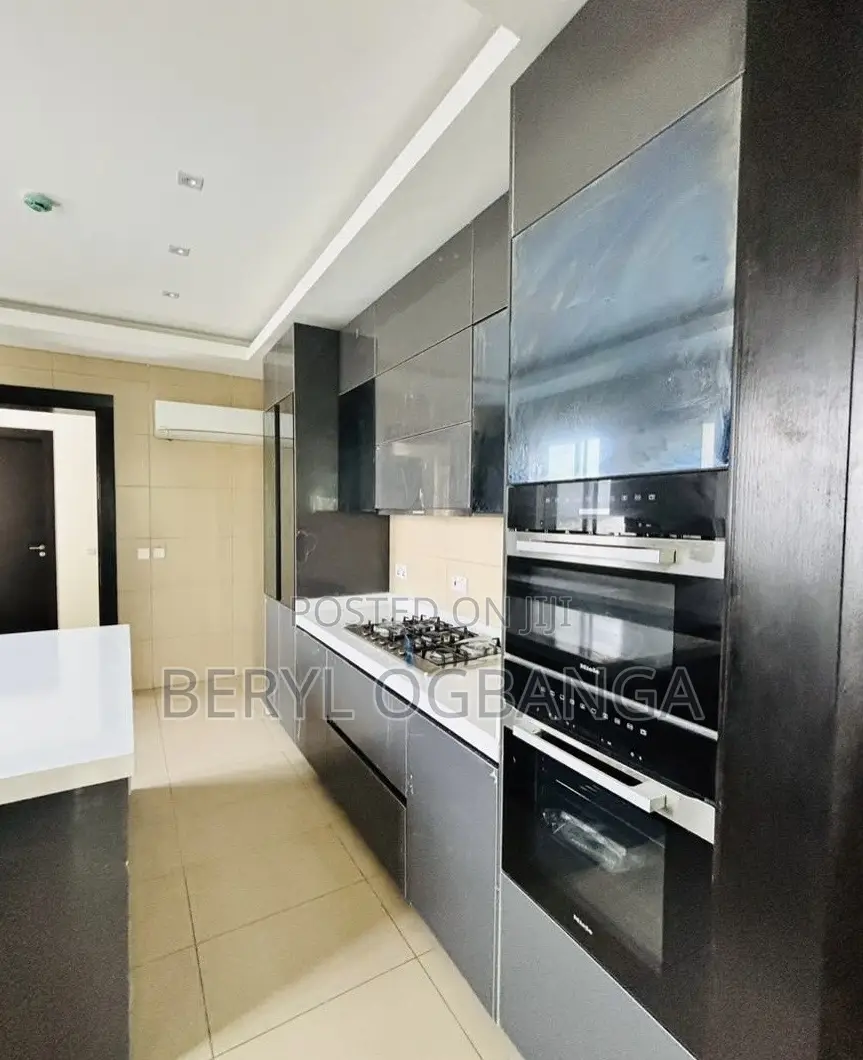 3bdrm Apartment in Banana Island for rent