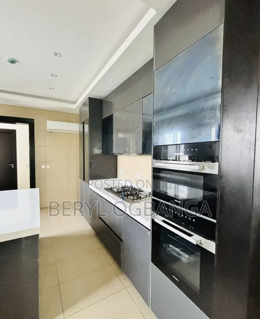3bdrm Apartment in Banana Island for rent