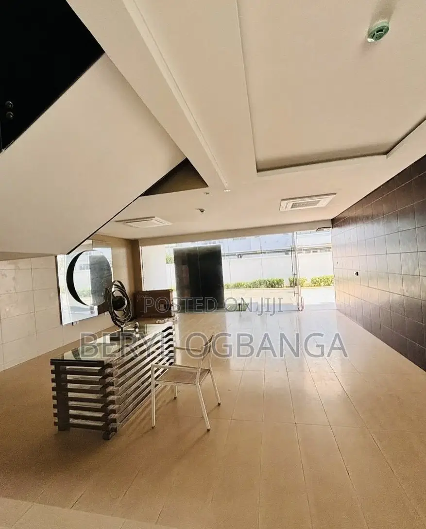 3bdrm Apartment in Banana Island for rent