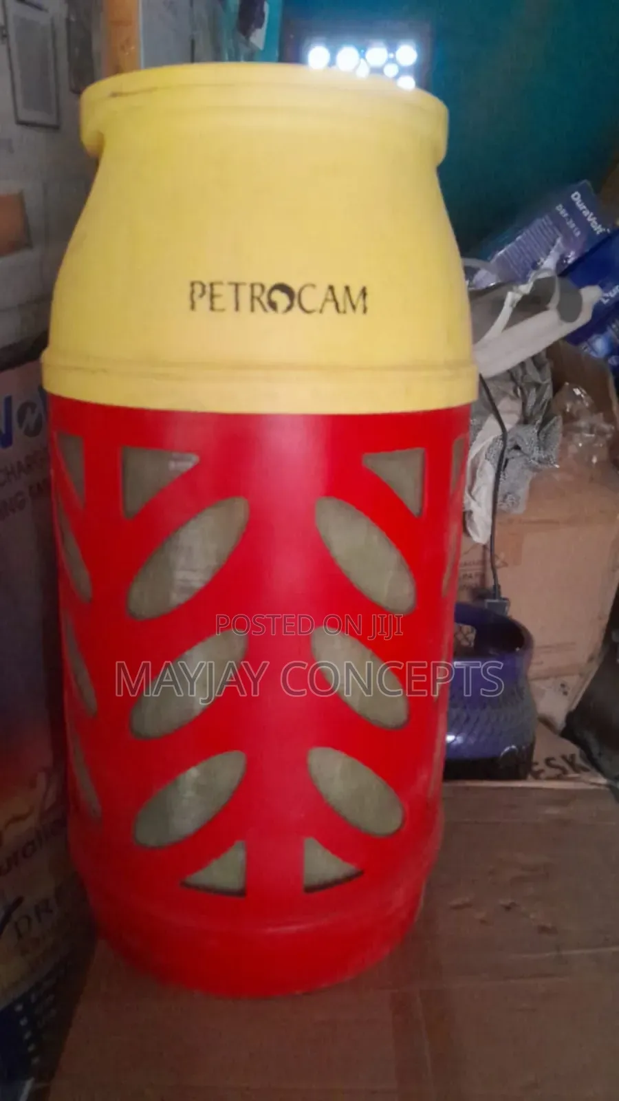 12.5kg Petrocam Lightweight Cylinder for Indoor and Outdoor
