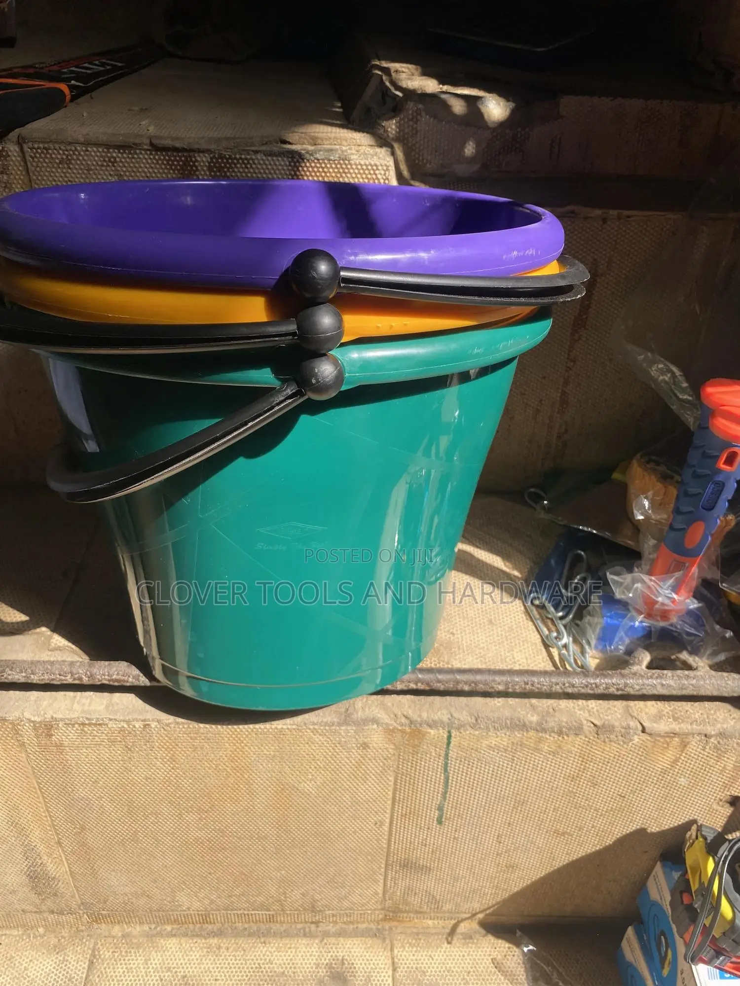Bathroom Buckets and Bowls All Sizes