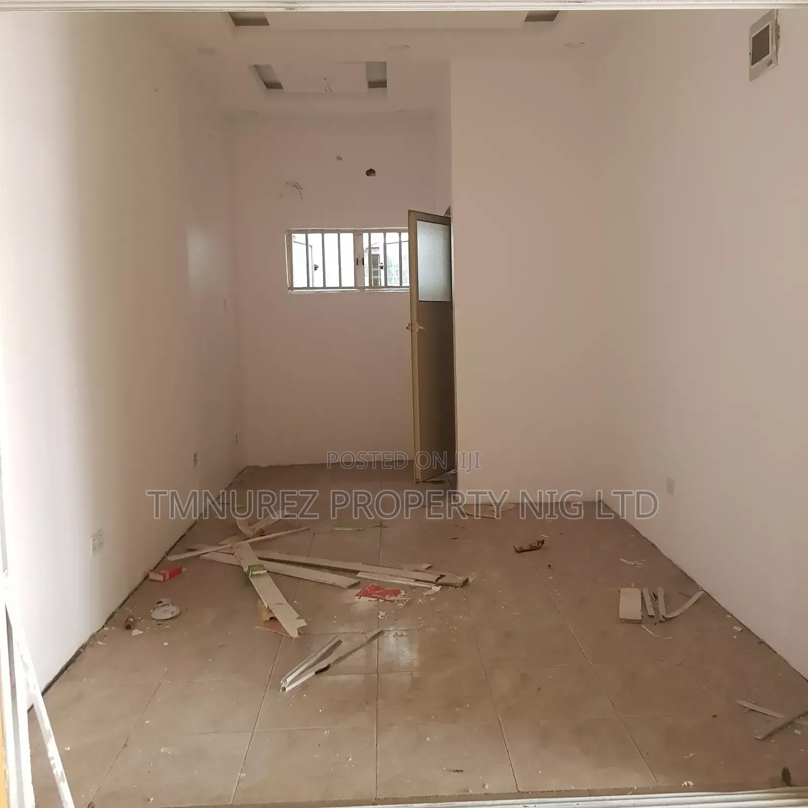 Shop Showroom for Rent,At Lekki Phase1