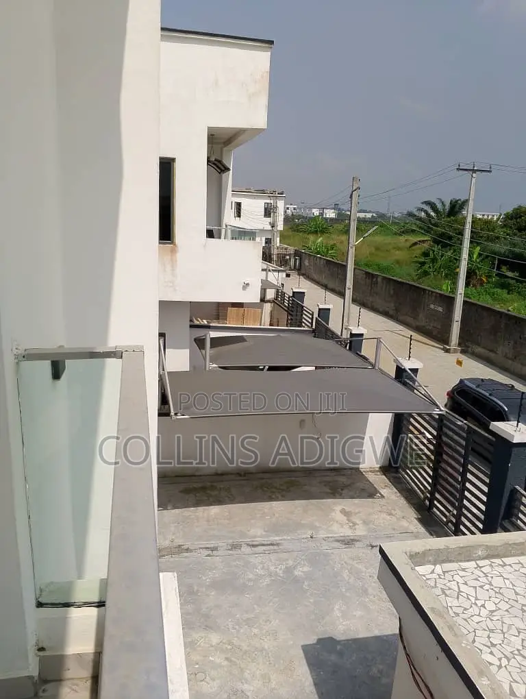 4bdrm Duplex in Abraham Adesanya for sale