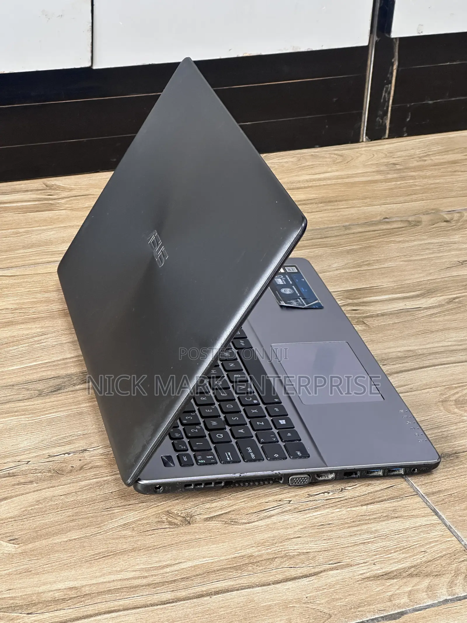 Laptop Asus X550LA 8GB Intel Core I5 HDD 500GB