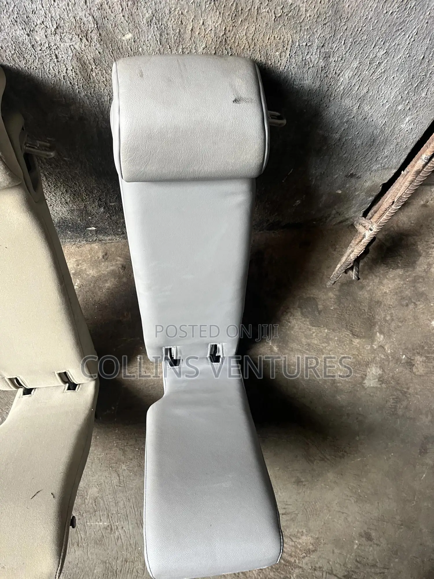 Small Middle Seat Toyota Highlander 2008-12 Available