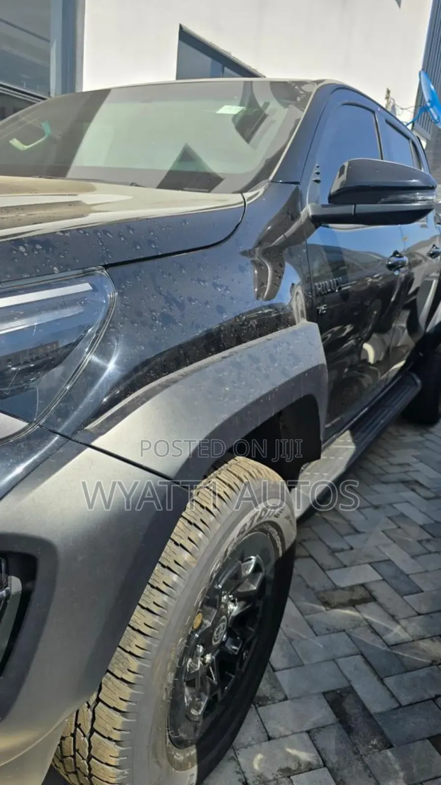 New Toyota Hilux 2024 Black