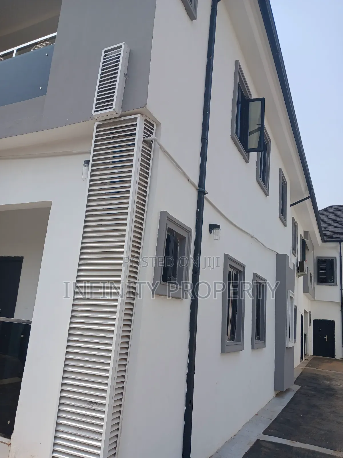 3bdrm Block of Flats in Ekae, Benin City for sale