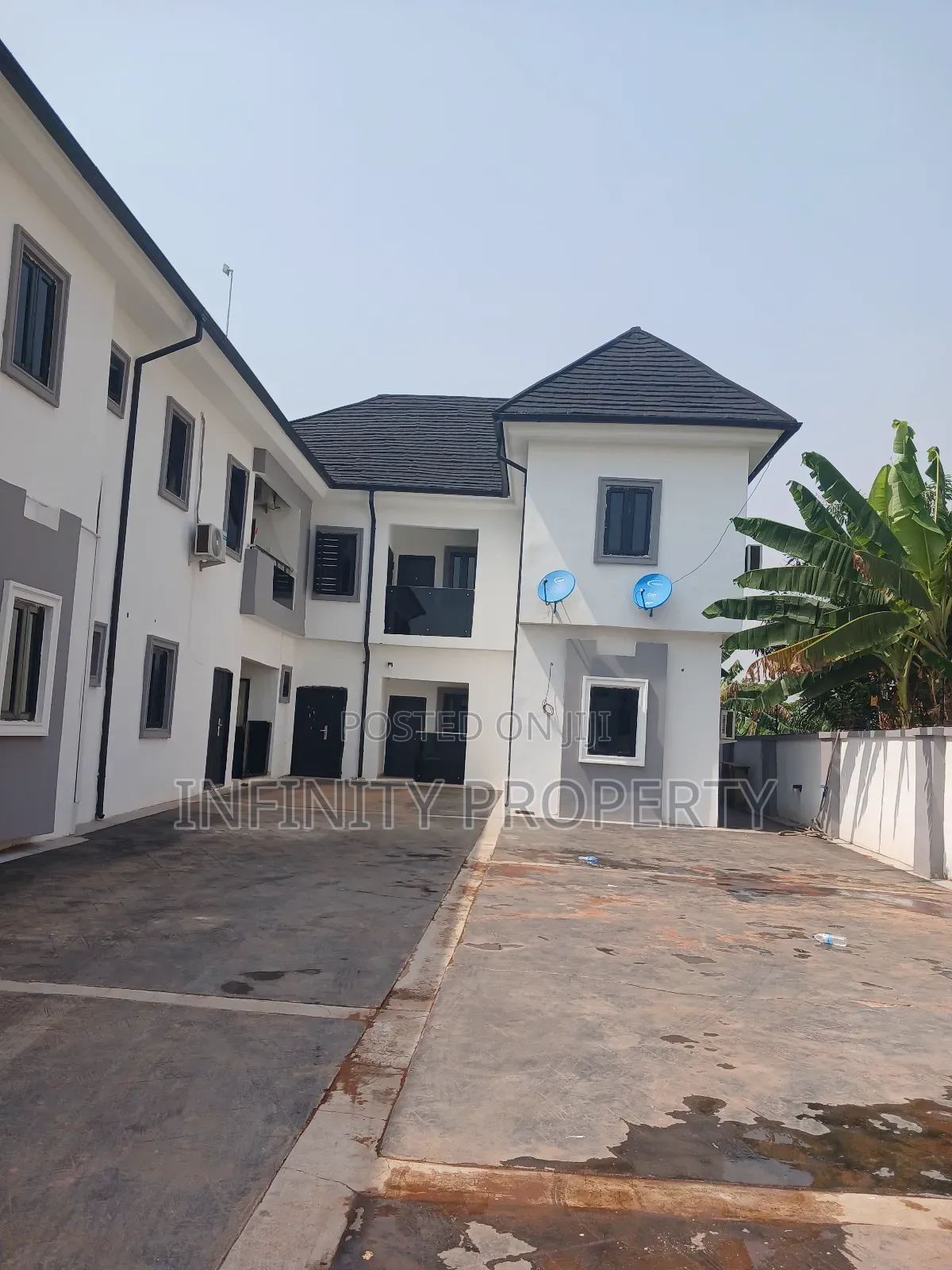 3bdrm Block of Flats in Ekae, Benin City for sale