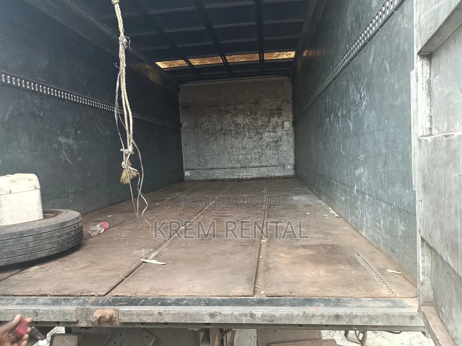 Trucks Available to Transport Your Goods With Ease