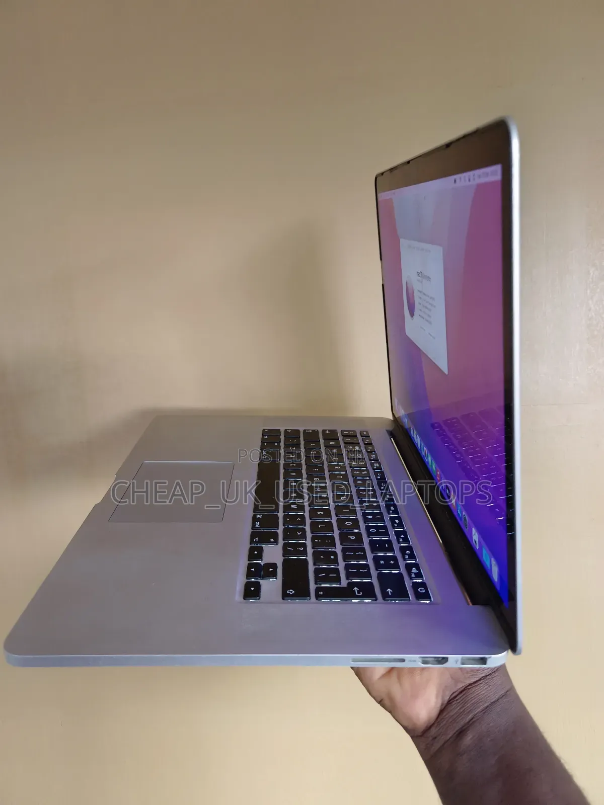 Laptop Apple MacBook Pro 16GB Intel Core I7 SSD 256GB
